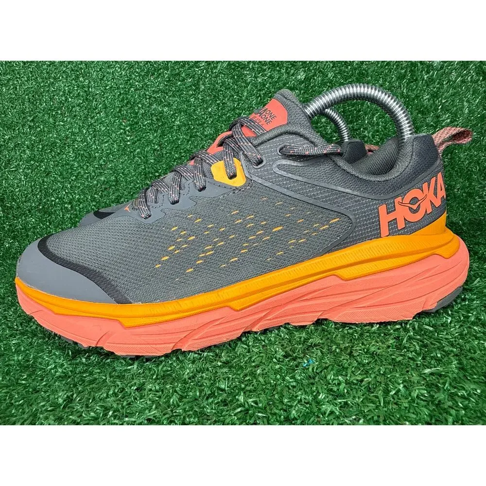 HOKA One One Challenger ATR 6 Women’s Size 7 Wide Running Shoes